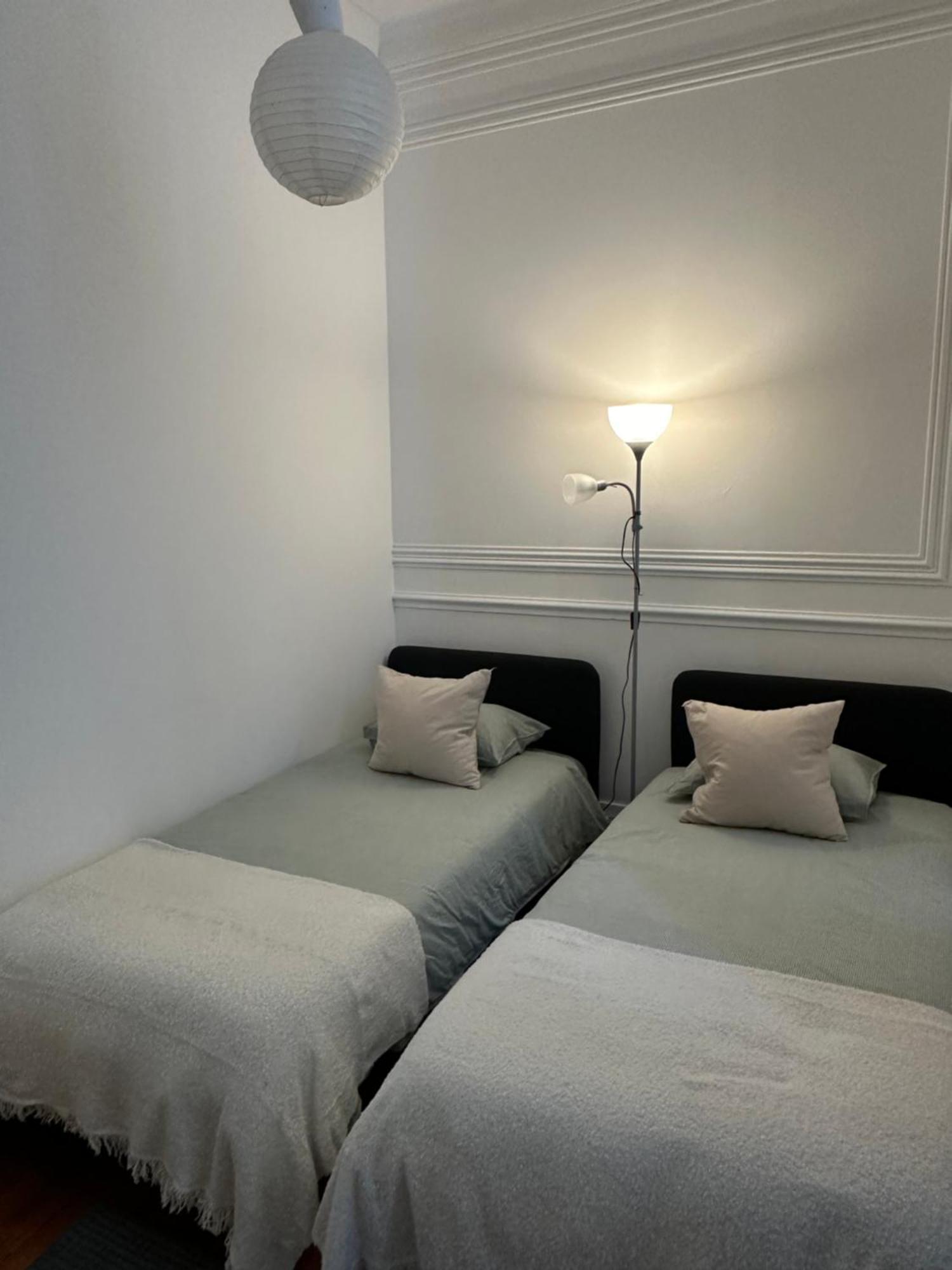 Garden Campo De Ourique Guest House - Hostel Lisbona Esterno foto