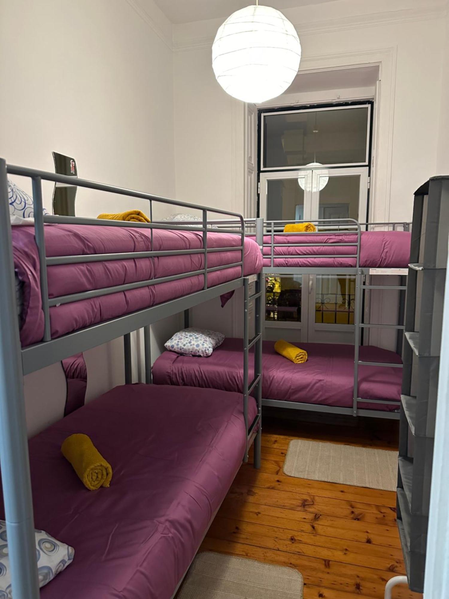 Garden Campo De Ourique Guest House - Hostel Lisbona Esterno foto